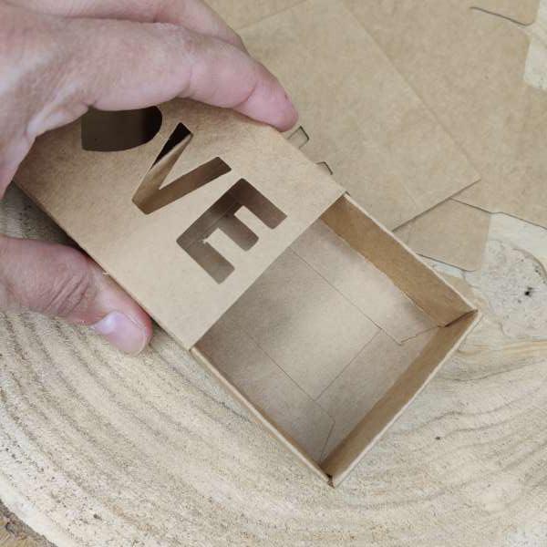 Scatolina Fiammifero LOVE – Porta Confetti in Cartone per Bomboniere e Regali Fai da Te